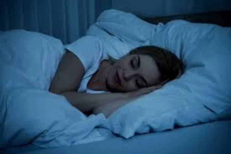 Ce rol are somnul în încetinirea procesului de îmbătrânire: ce spun studiile recente